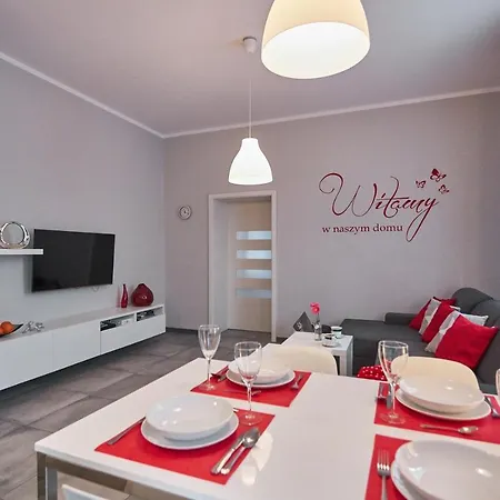 Apartament Przy Parku Zdrojowym アパート シフィノウイシチェ